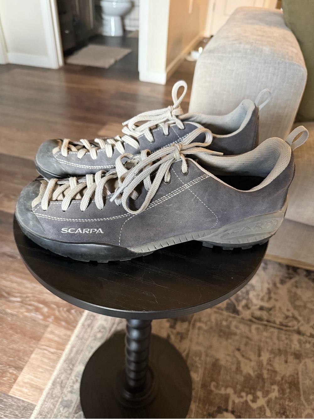 Scarpa Men’s Gray Mojito suede panelled sneakers MSZ8 WSZ10